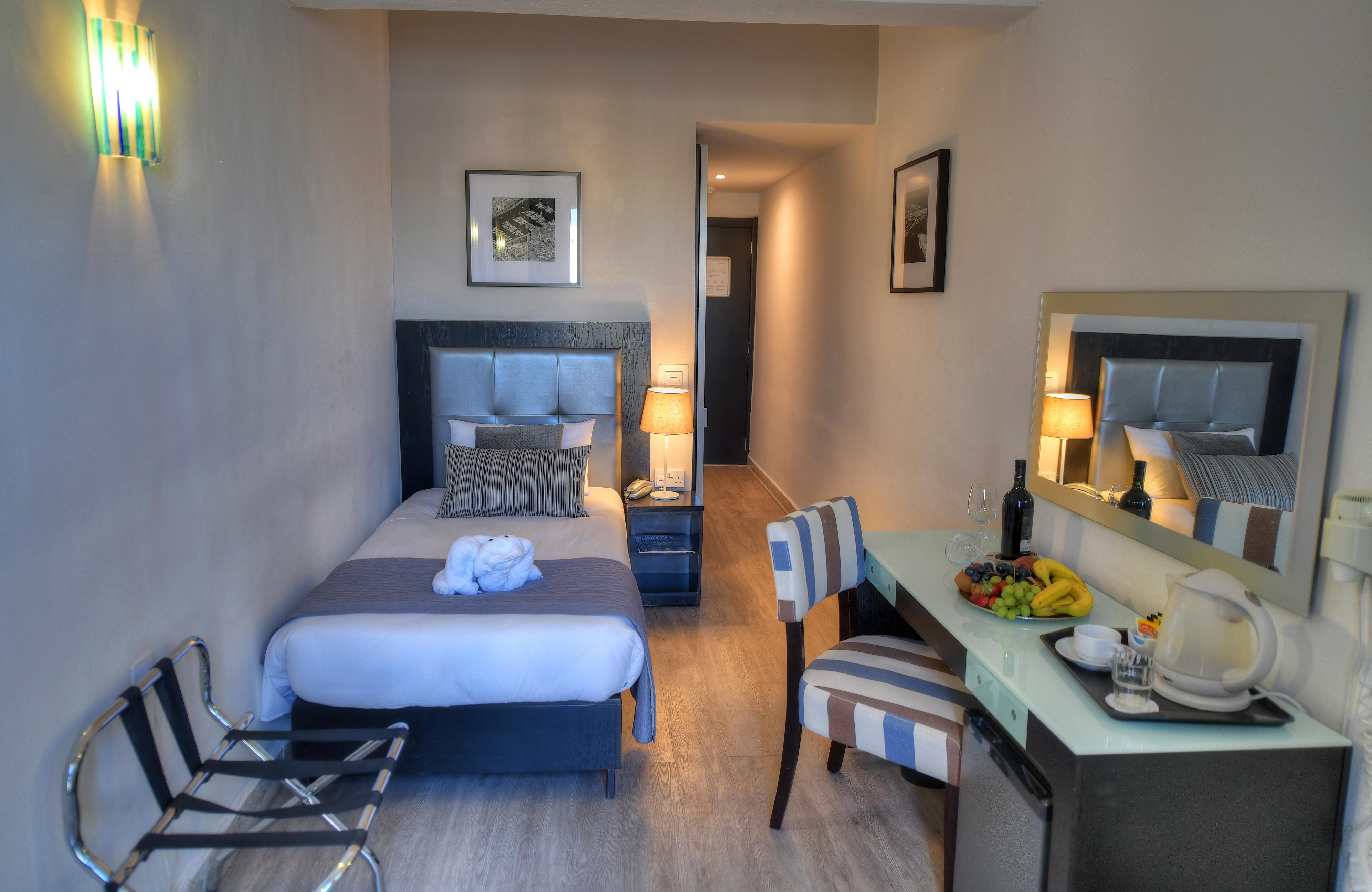 Bay Hotel 3*