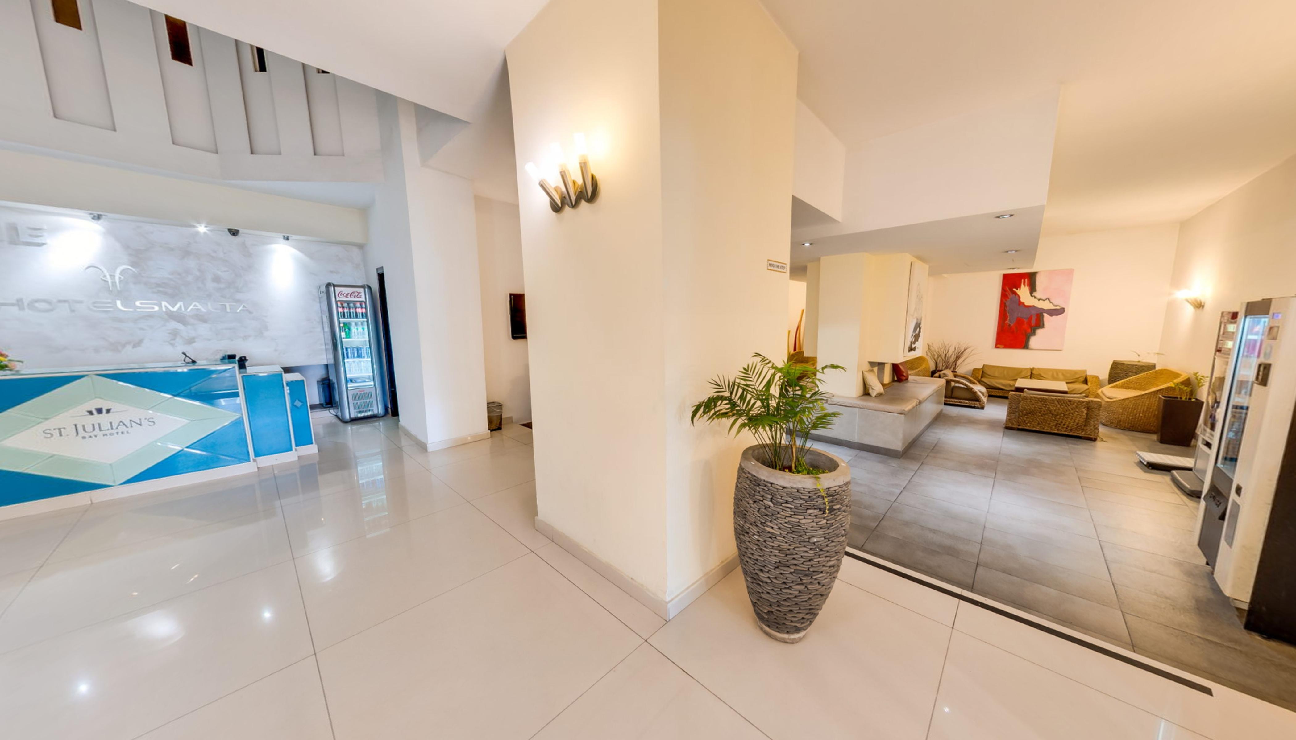 Bay Hotel Saint Julian's